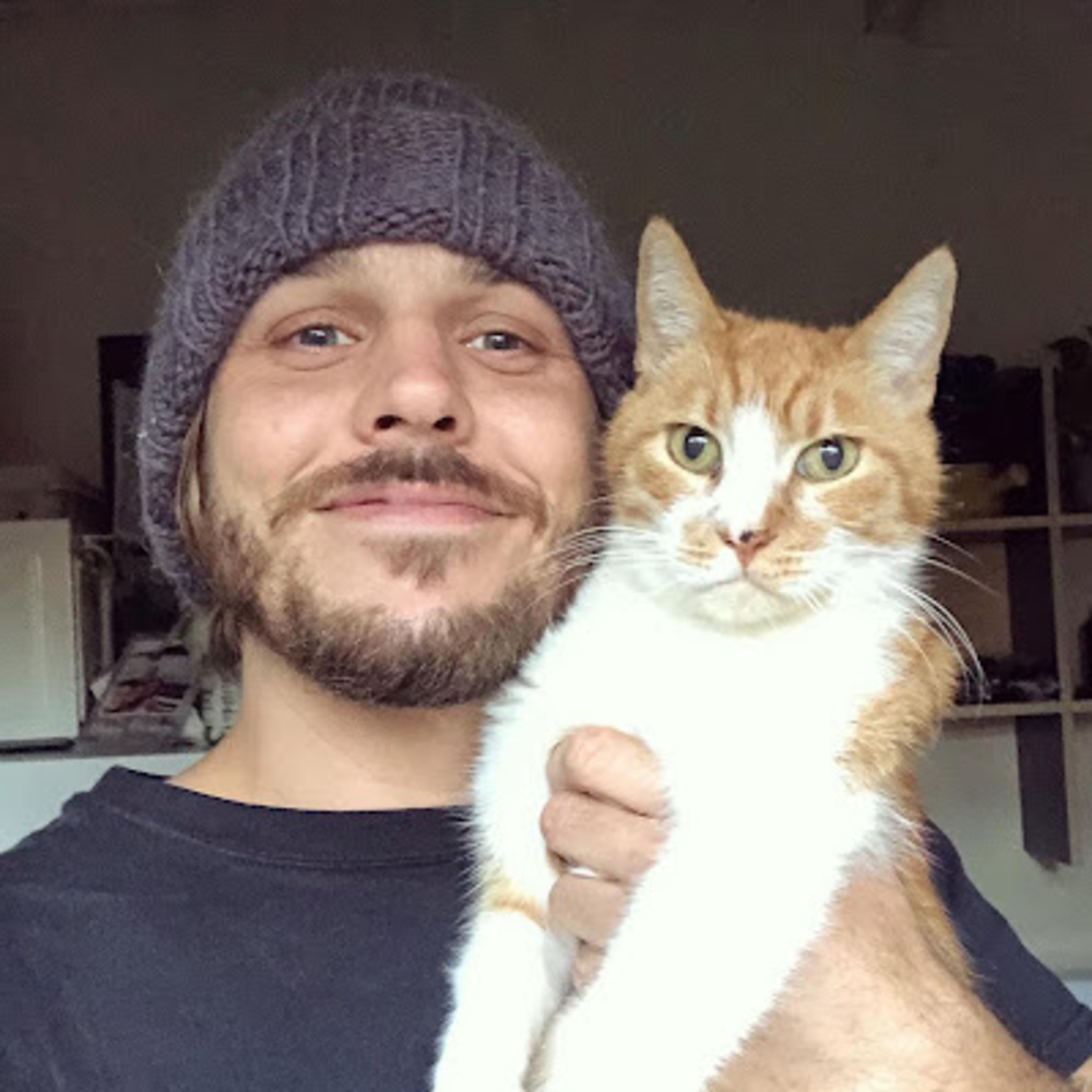 Meet your Posher, Eric